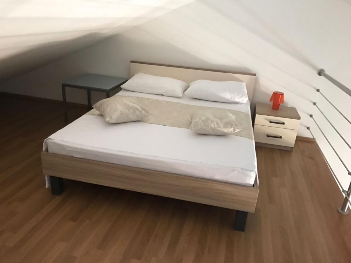 Apartments Josip Bol Zewnętrze zdjęcie